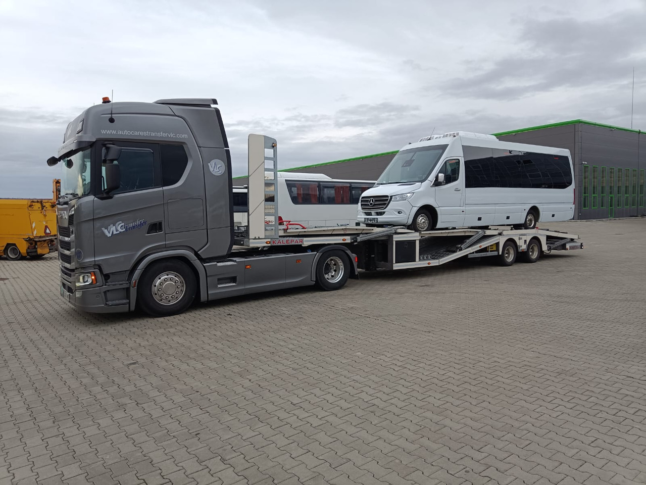SCANIA S500 - Truk pengangkut mobil: gambar 3 SCANIA S500 - Truk pengangkut mobil: gambar 3