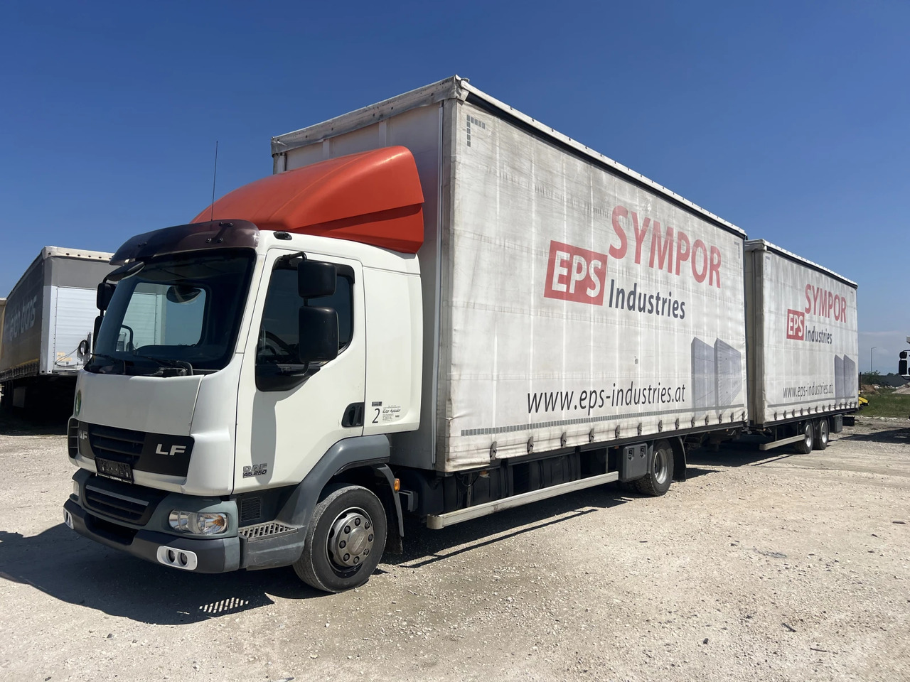 Daf Fa 7.85м., Euro5, Щора, Композиция, Mega, Внос - Truk dengan terpal samping: gambar 1 Daf Fa 7.85м., Euro5, Щора, Композиция, Mega, Внос - Truk dengan terpal samping: gambar 1