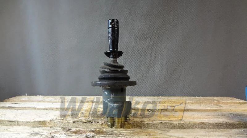 Case 1088 P4743324M - Katup hidrolik untuk Peralatan konstruksi: gambar 1 Case 1088 P4743324M - Katup hidrolik untuk Peralatan konstruksi: gambar 1