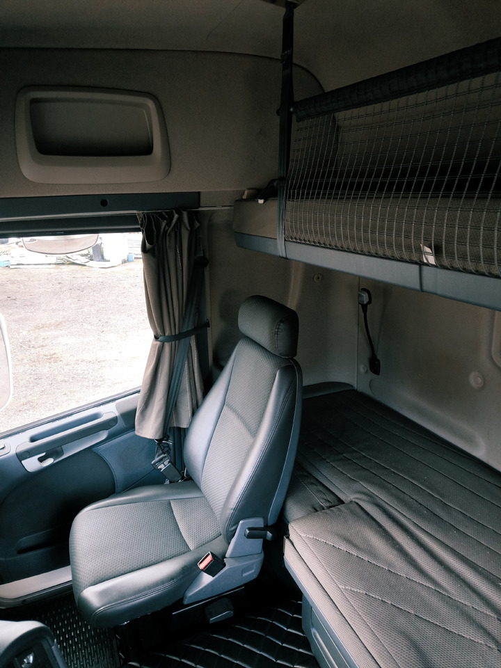 Tractor head Scania R500: gambar 10