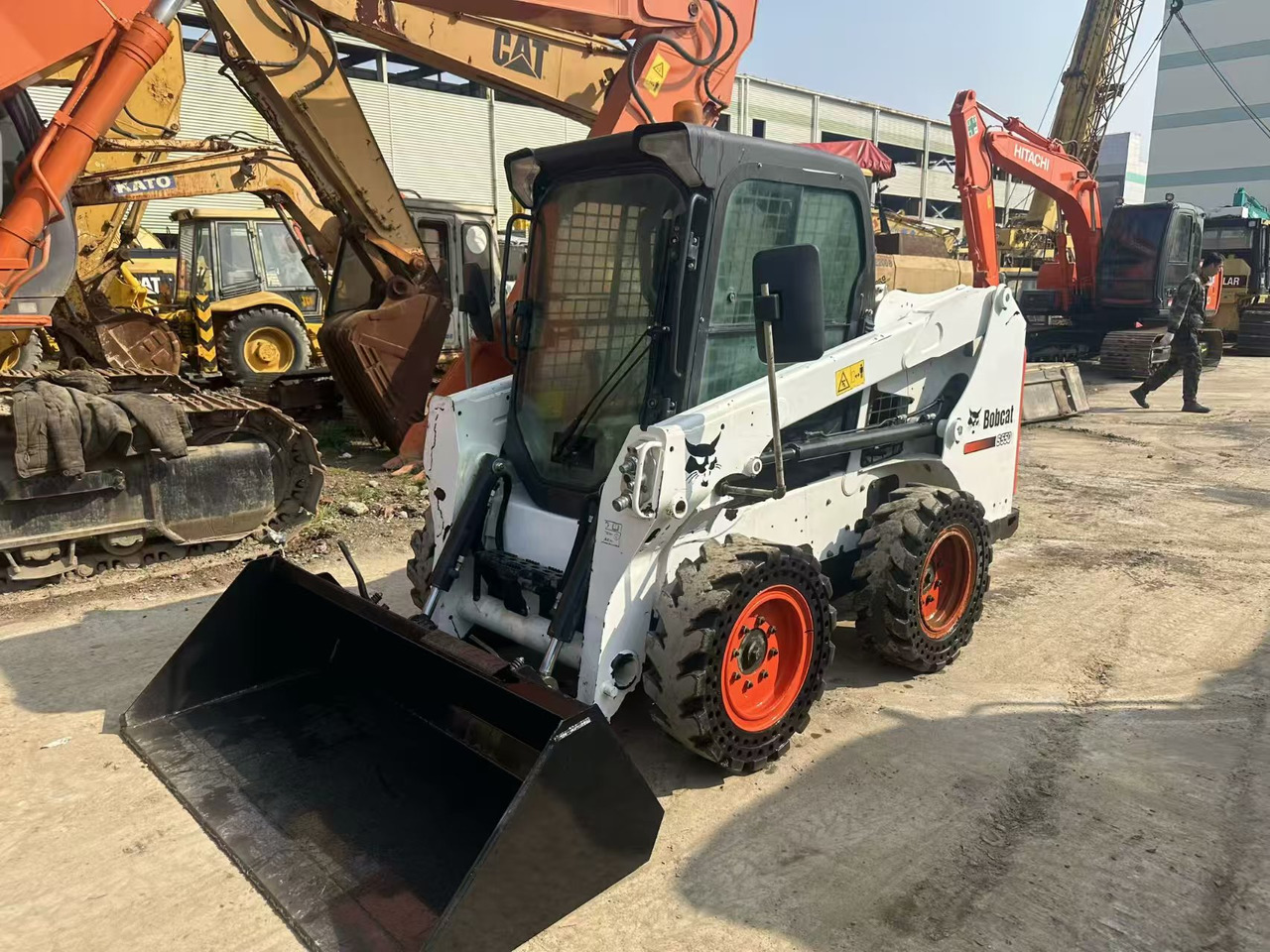 BOBCAT S550 - Wheel loader: gambar 5 BOBCAT S550 - Wheel loader: gambar 5