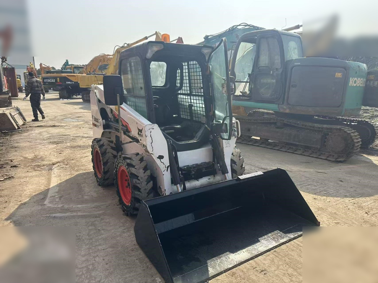 BOBCAT S550 - Skid steer: gambar 2 BOBCAT S550 - Skid steer: gambar 2