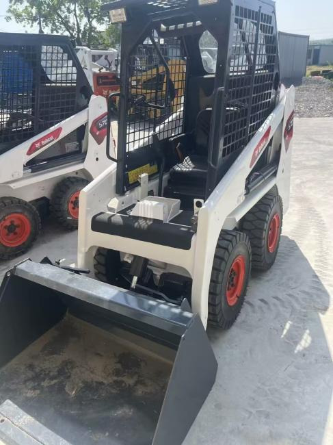 BOBCAT S70 - Skid steer: gambar 3 BOBCAT S70 - Skid steer: gambar 3