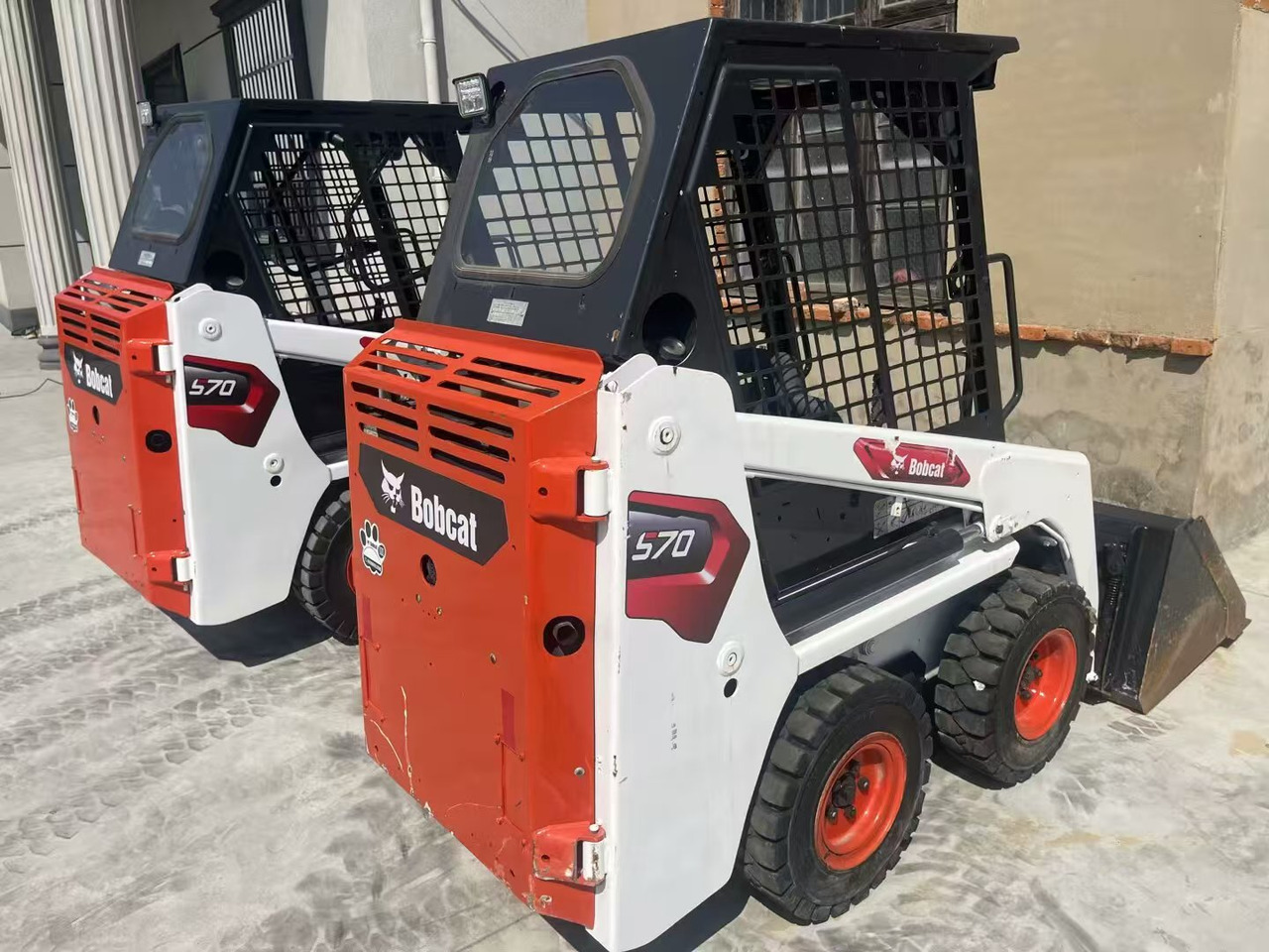 Skid steer BOBCAT S70: gambar 12