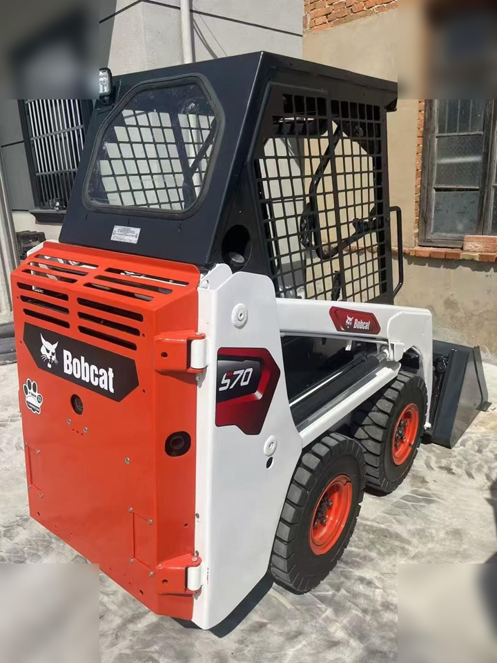 BOBCAT S70 - Skid steer: gambar 1 BOBCAT S70 - Skid steer: gambar 1