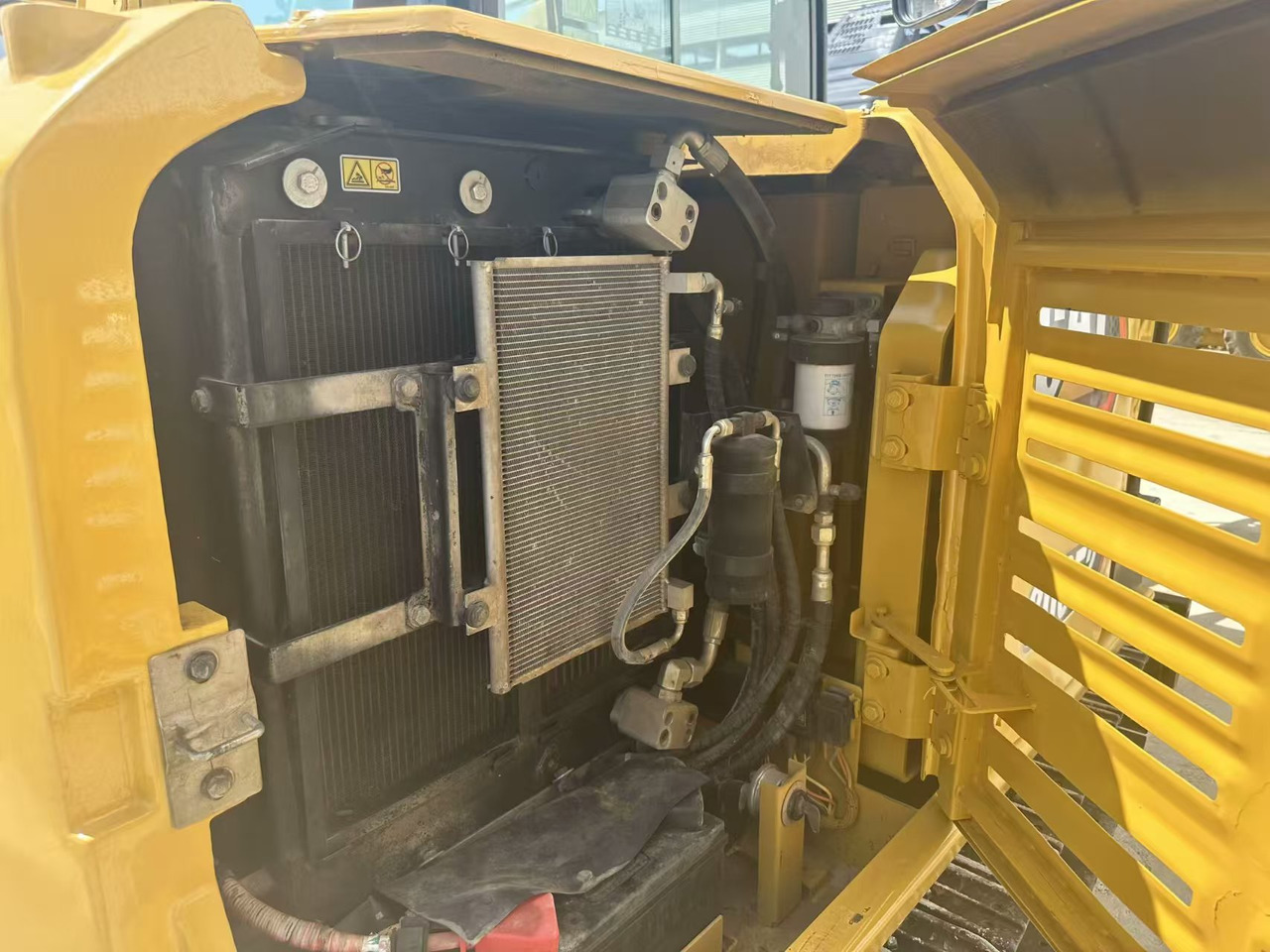 CATERPILLAR 306E2 - Ekskavator perayap: gambar 3 CATERPILLAR 306E2 - Ekskavator perayap: gambar 3