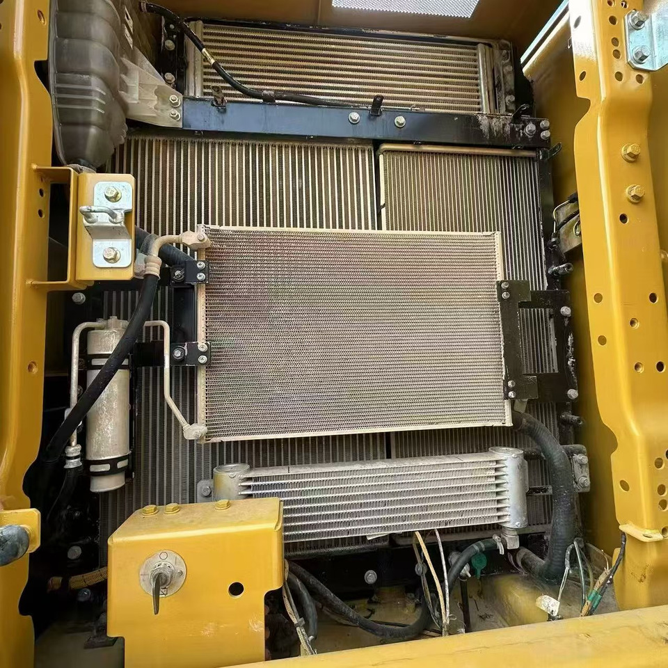 Ekskavator perayap CATERPILLAR 320GC: gambar 10 Ekskavator perayap CATERPILLAR 320GC: gambar 10