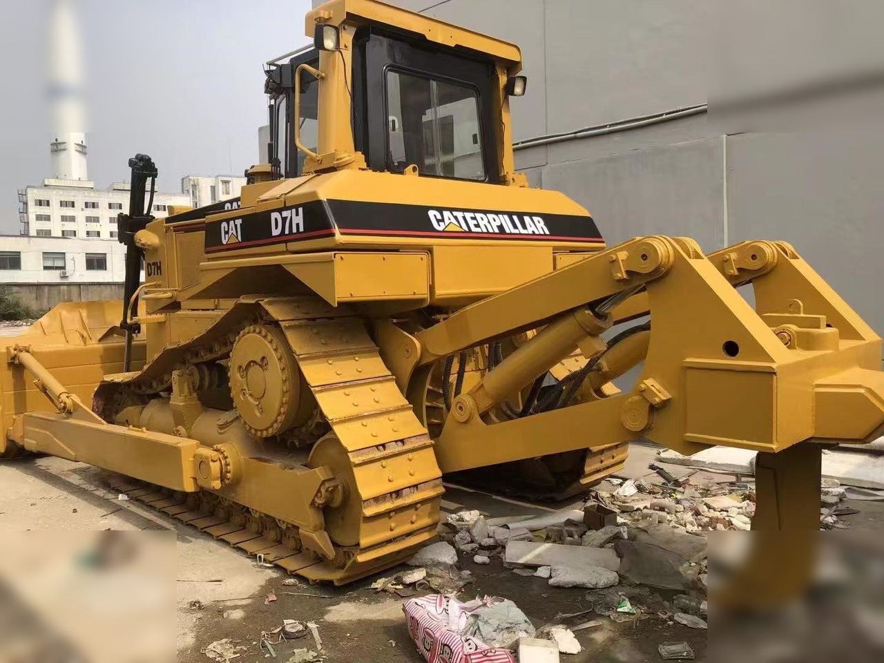 CATERPILLAR D7H - Bulldozer: gambar 3 CATERPILLAR D7H - Bulldozer: gambar 3