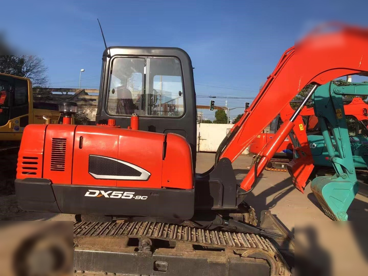 DOOSAN DH55-V - Ekskavator mini: gambar 2 DOOSAN DH55-V - Ekskavator mini: gambar 2