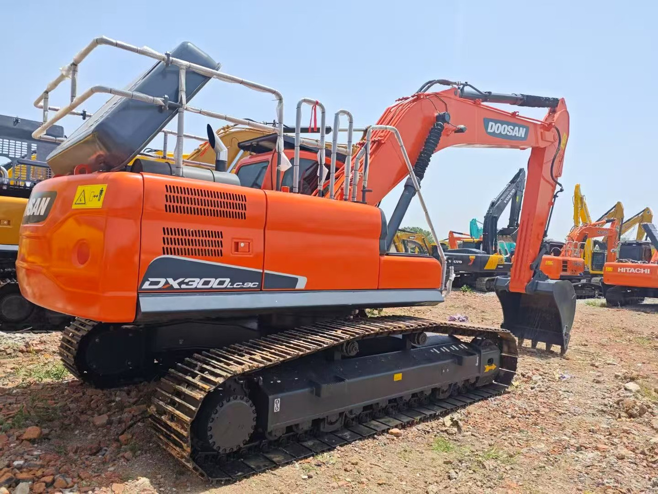DOOSAN DX300 - Ekskavator perayap: gambar 2 DOOSAN DX300 - Ekskavator perayap: gambar 2