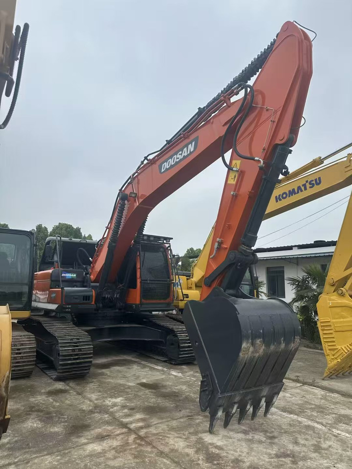 Doosan DX225LC-9C - Ekskavator perayap: gambar 5 Doosan DX225LC-9C - Ekskavator perayap: gambar 5