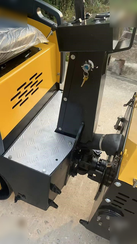 HELI CPD15 - Forklift: gambar 3 HELI CPD15 - Forklift: gambar 3