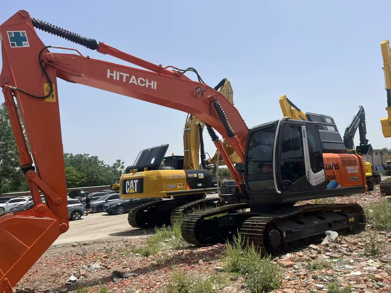HITACHI ZX200 - Ekskavator perayap: gambar 4 HITACHI ZX200 - Ekskavator perayap: gambar 4