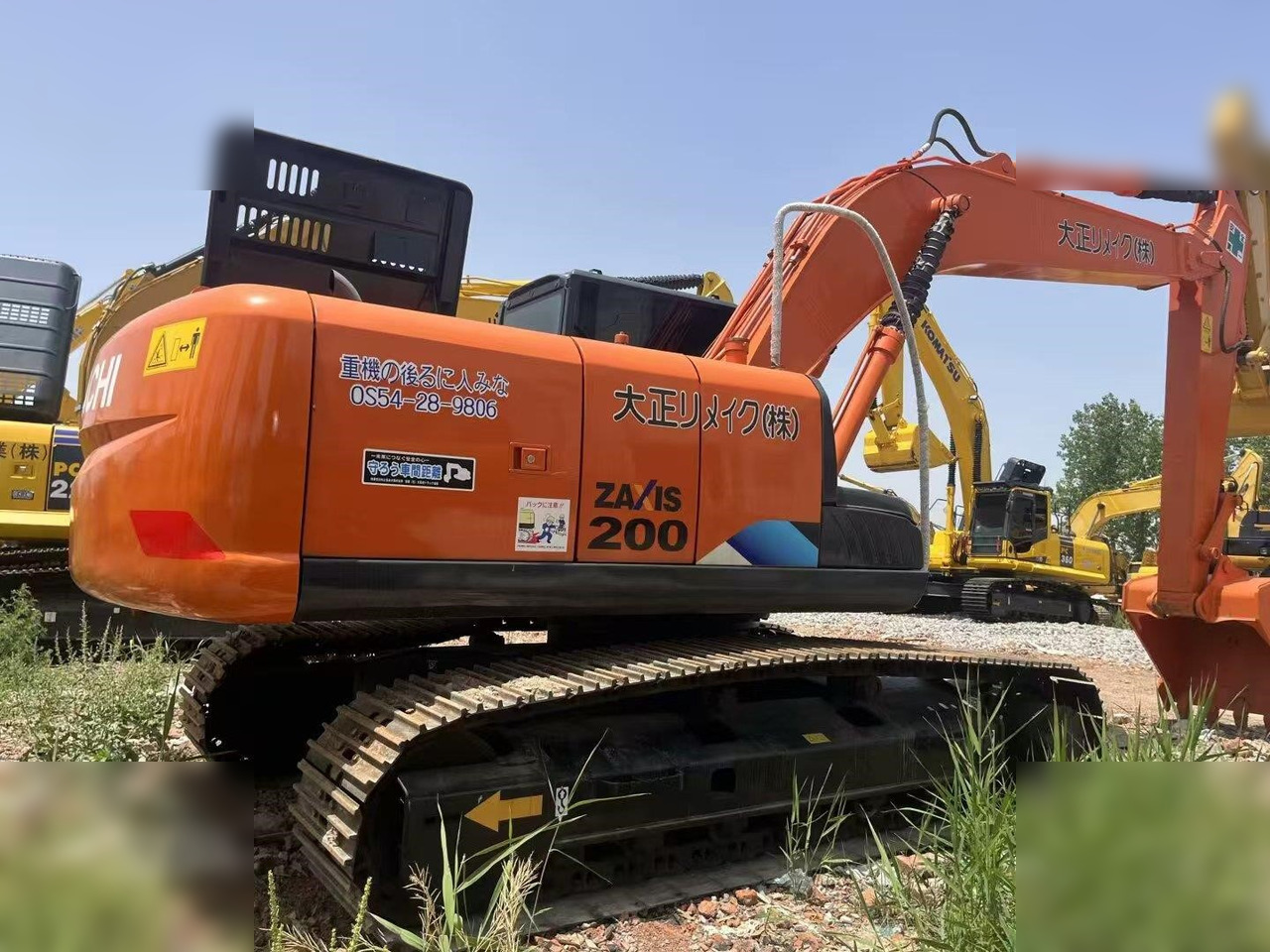 HITACHI ZX200 - Ekskavator perayap: gambar 1 HITACHI ZX200 - Ekskavator perayap: gambar 1