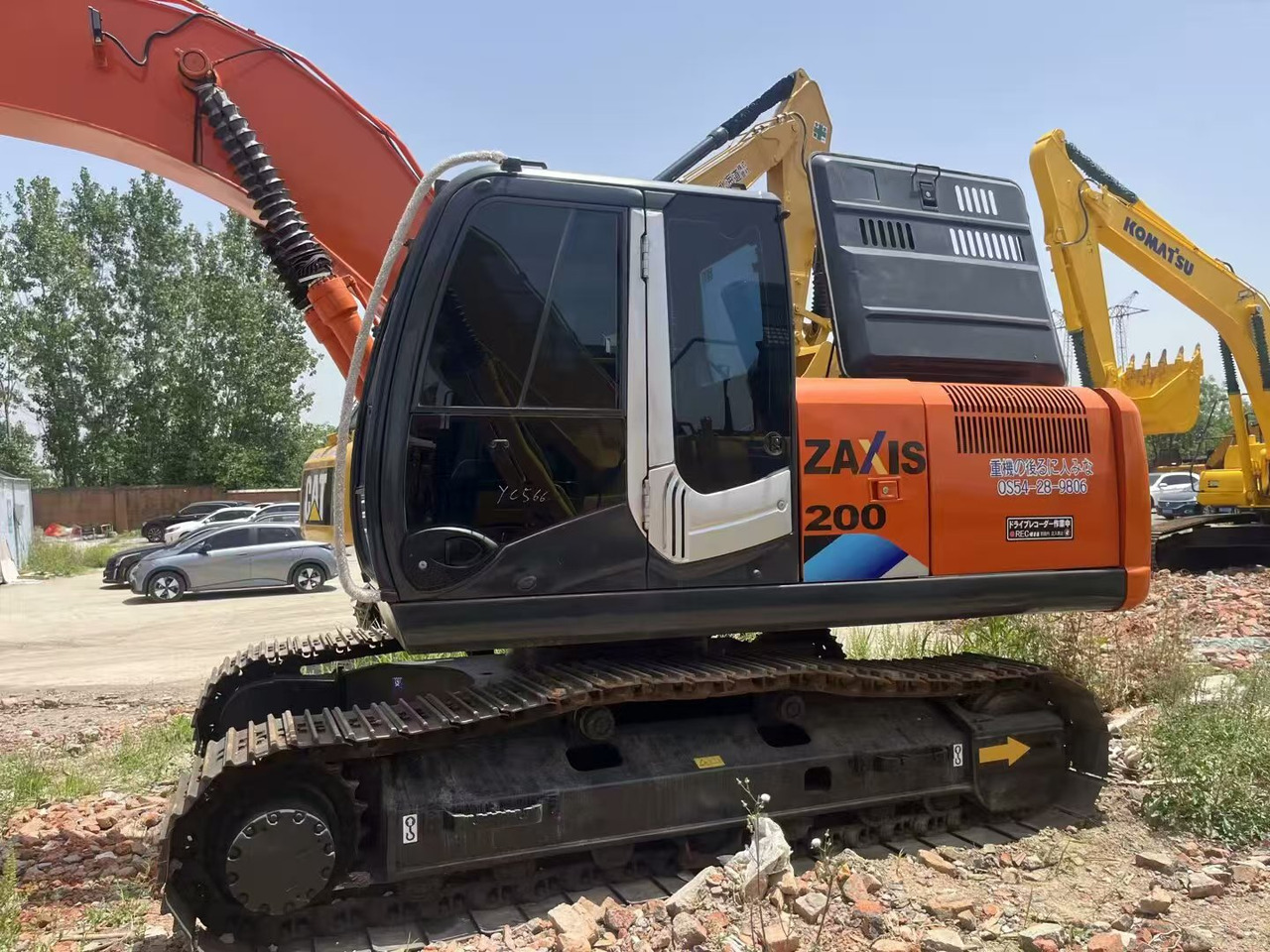 HITACHI ZX200 - Ekskavator perayap: gambar 4 HITACHI ZX200 - Ekskavator perayap: gambar 4