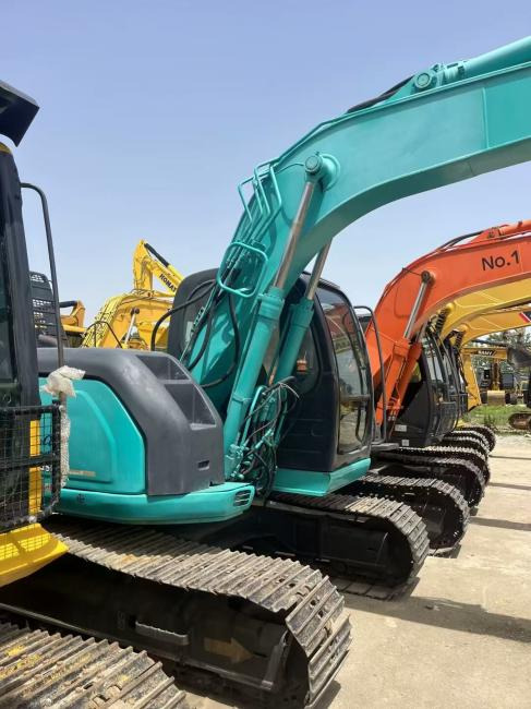 KOBELCO 135SR - Ekskavator perayap: gambar 4 KOBELCO 135SR - Ekskavator perayap: gambar 4