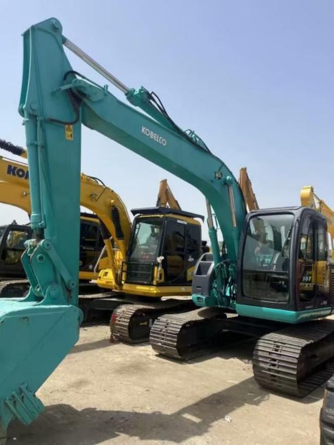 KOBELCO 135SR - Ekskavator perayap: gambar 2 KOBELCO 135SR - Ekskavator perayap: gambar 2