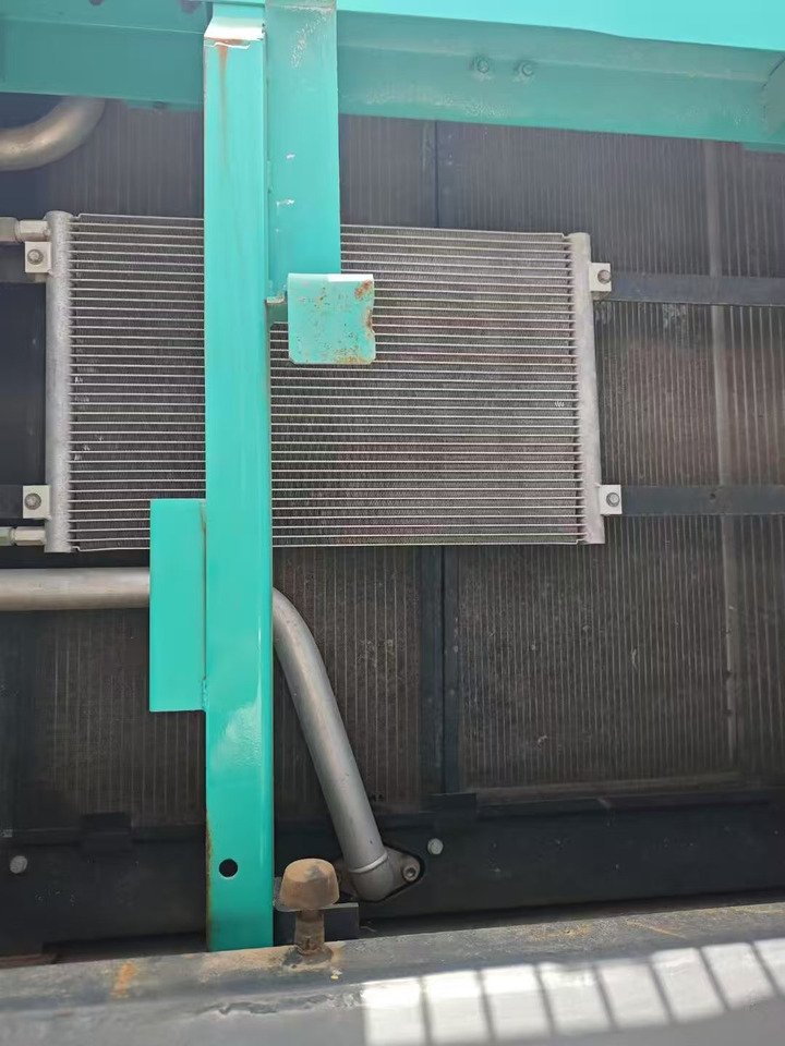 KOBELCO SK350D - Ekskavator perayap: gambar 3 KOBELCO SK350D - Ekskavator perayap: gambar 3