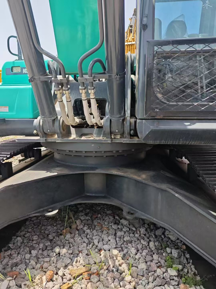 KOBELCO SK350D - Ekskavator perayap: gambar 4 KOBELCO SK350D - Ekskavator perayap: gambar 4