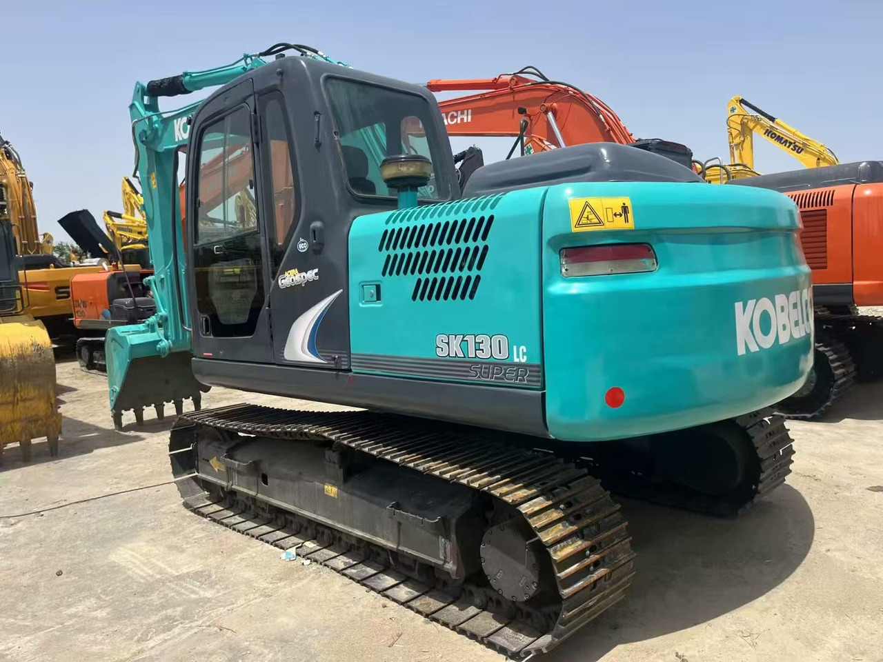 KOBELCO sk130lc - Ekskavator perayap: gambar 1 KOBELCO sk130lc - Ekskavator perayap: gambar 1