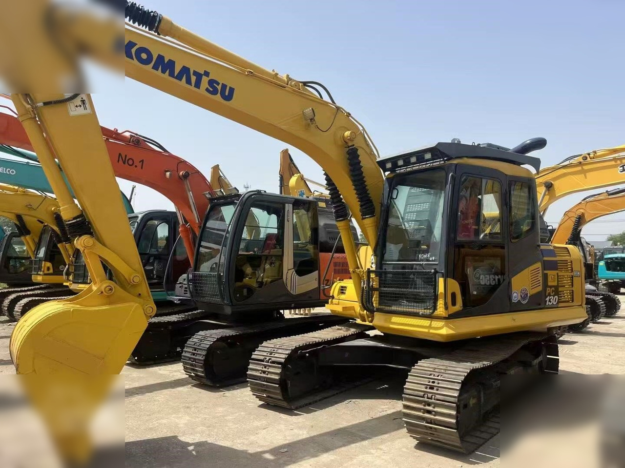 KOMATSU PC130-7 - Ekskavator perayap: gambar 2 KOMATSU PC130-7 - Ekskavator perayap: gambar 2