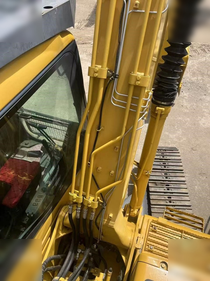KOMATSU PC130-7 - Ekskavator perayap: gambar 5 KOMATSU PC130-7 - Ekskavator perayap: gambar 5