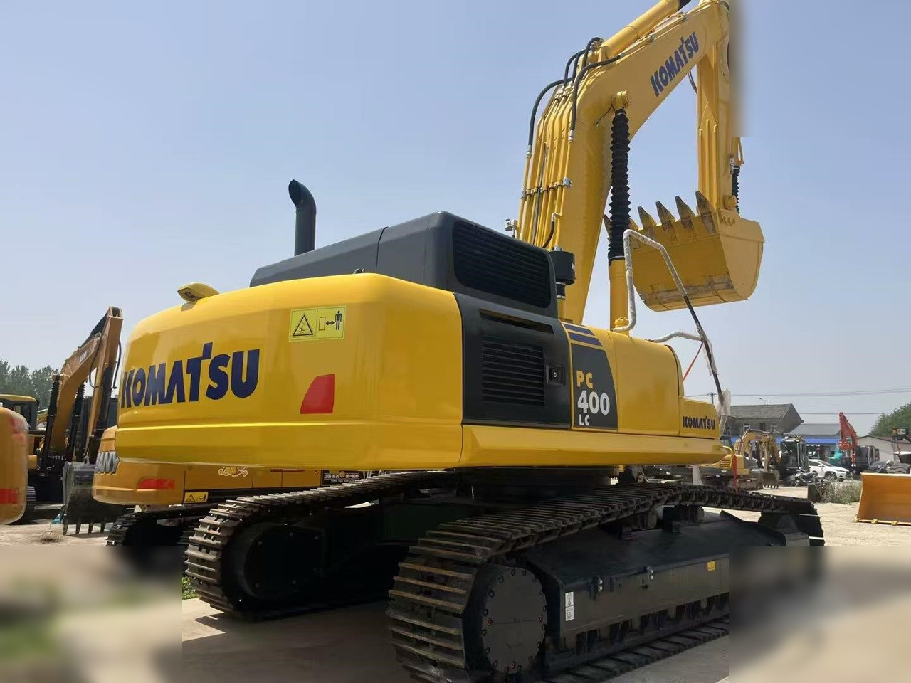 KOMATSU PC400 LC-8 - Ekskavator perayap: gambar 1 KOMATSU PC400 LC-8 - Ekskavator perayap: gambar 1