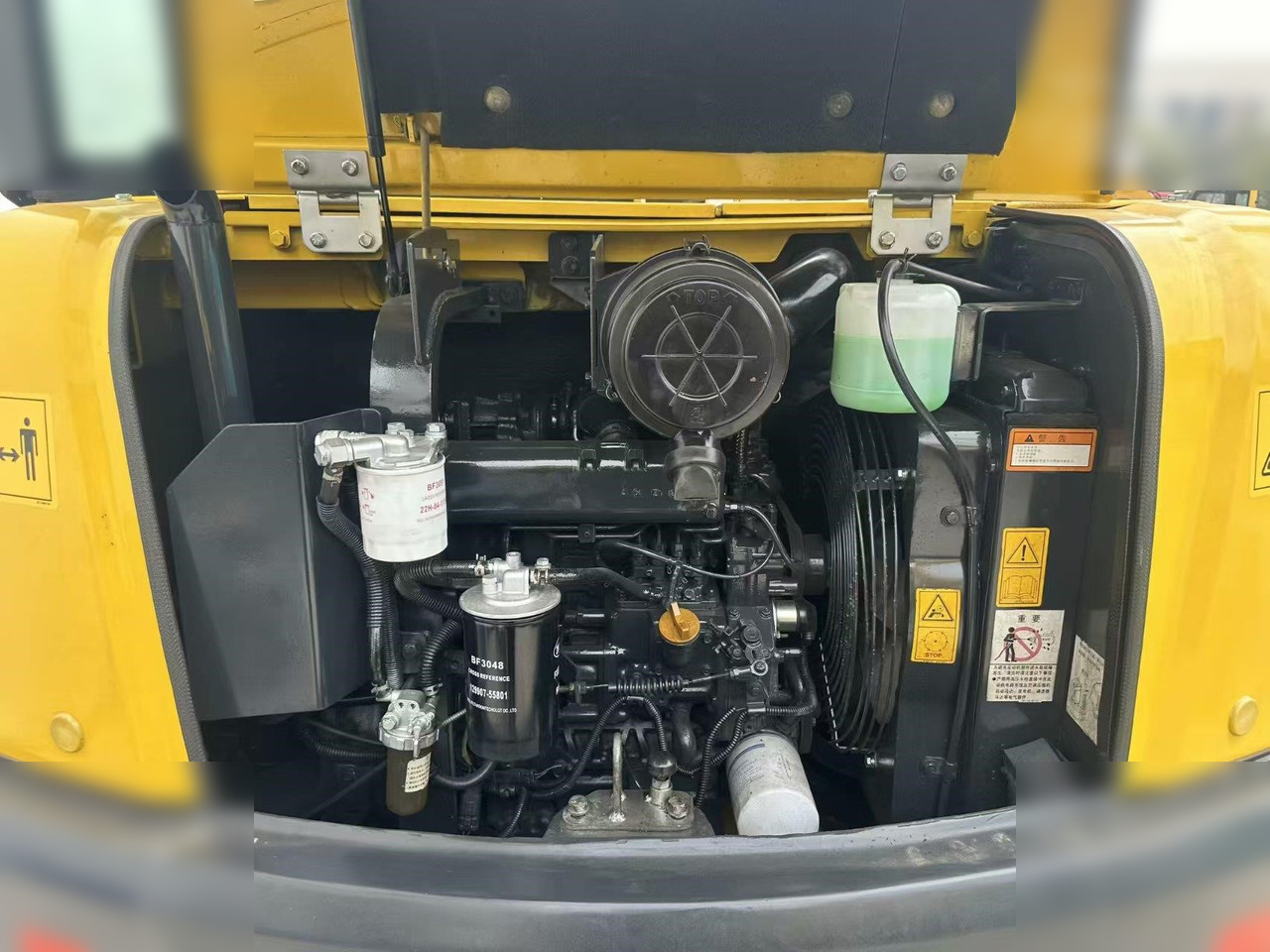 Ekskavator mini KOMATSU PC56-7: gambar 12