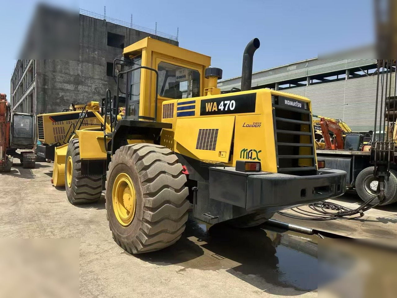 KOMATSU WA470-3 - Wheel loader: gambar 1 KOMATSU WA470-3 - Wheel loader: gambar 1