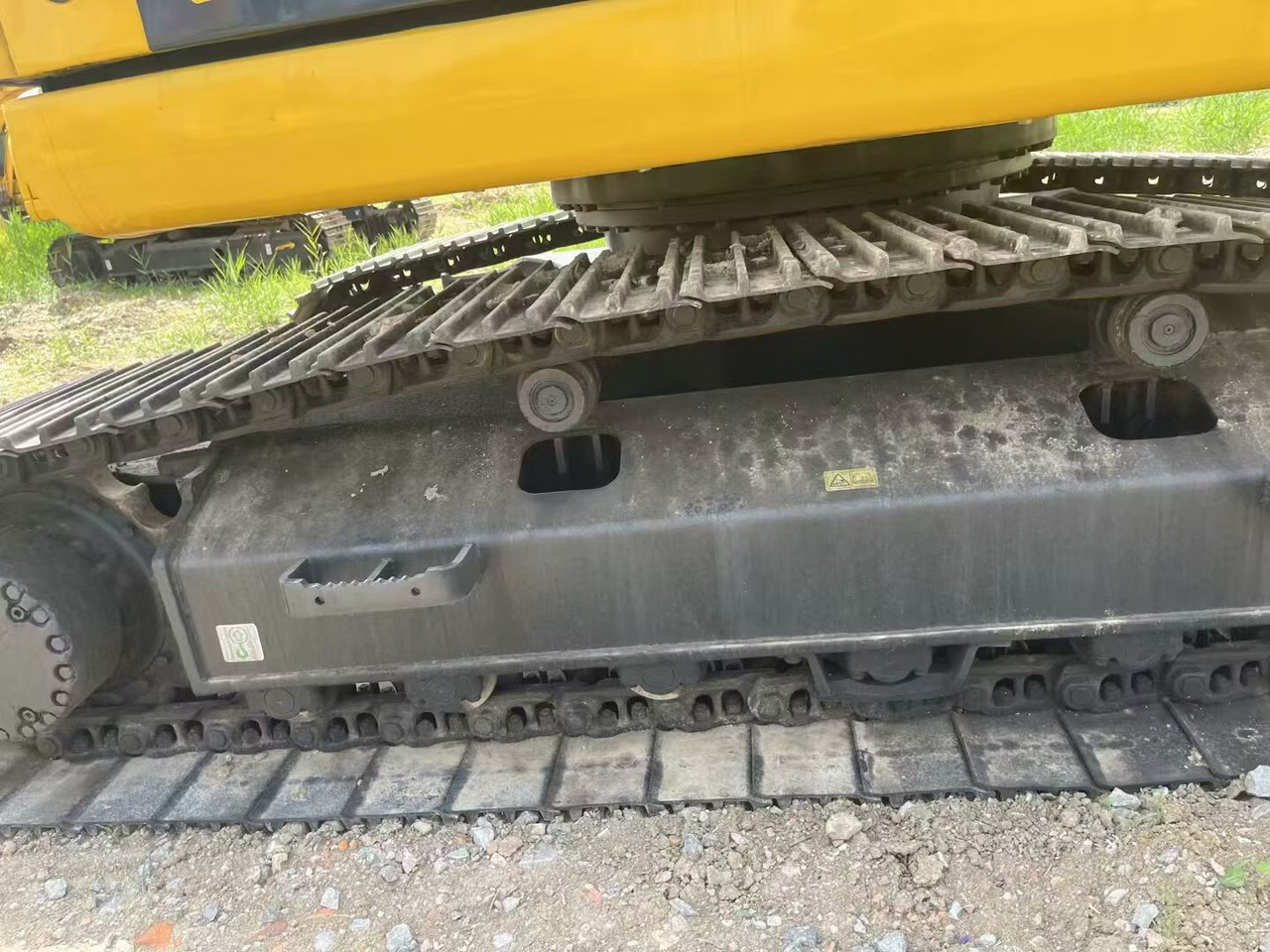 KOMATSU pc200 - Ekskavator perayap: gambar 4 KOMATSU pc200 - Ekskavator perayap: gambar 4