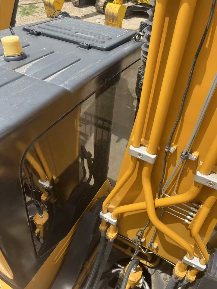 SANY SY245H - Ekskavator perayap: gambar 4 SANY SY245H - Ekskavator perayap: gambar 4