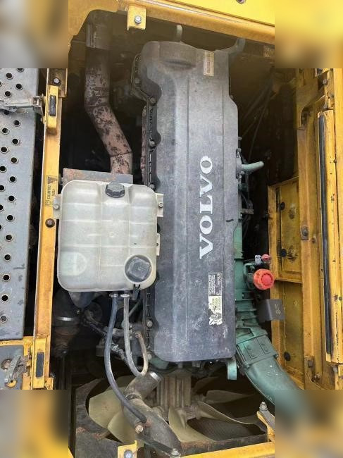 VOLVO EC480D - Ekskavator perayap: gambar 5 VOLVO EC480D - Ekskavator perayap: gambar 5