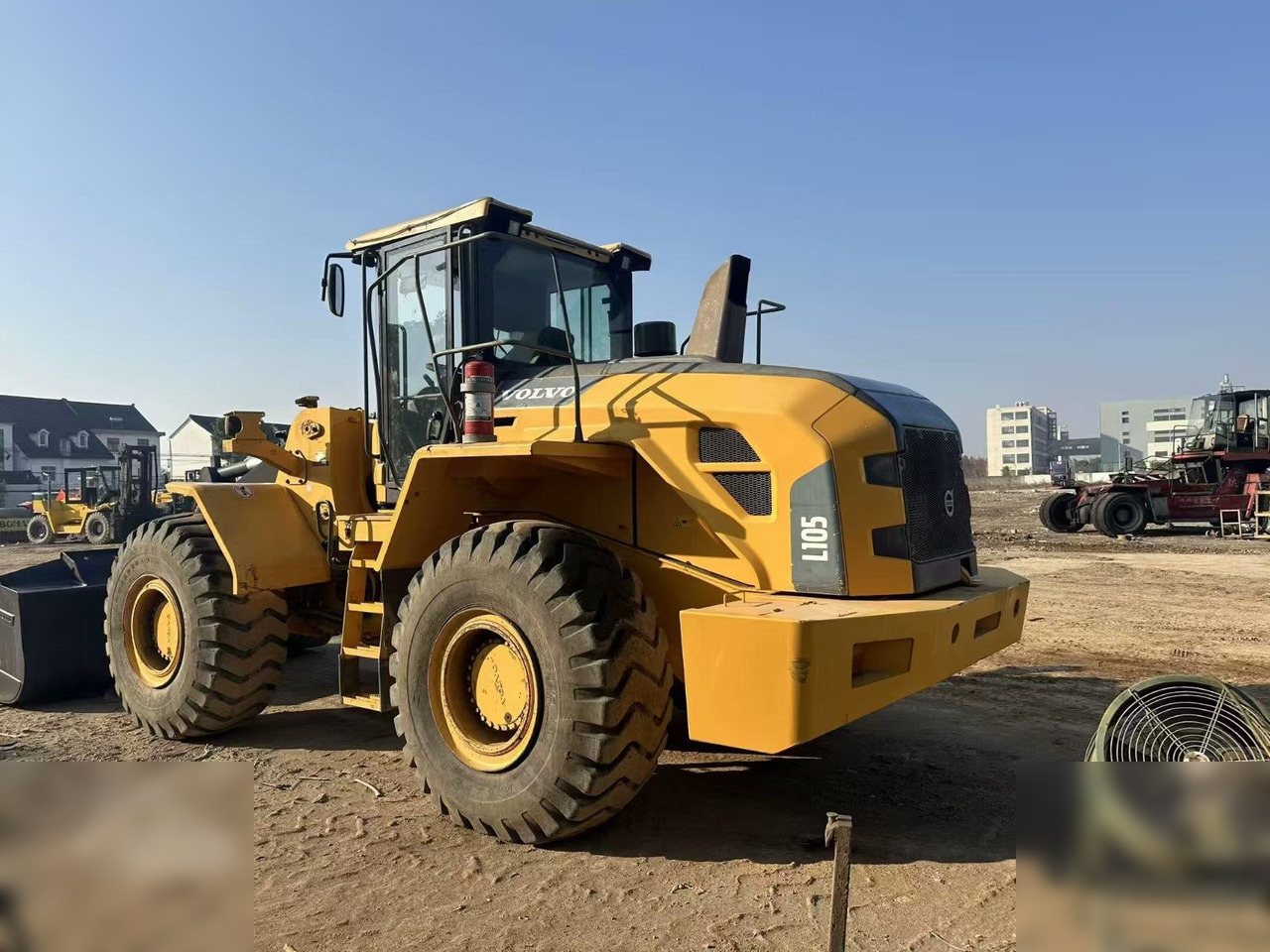 VOLVO L105 - Wheel loader: gambar 3 VOLVO L105 - Wheel loader: gambar 3