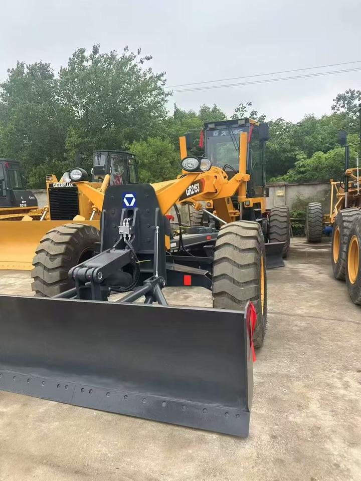 XCMG GR2153 - Grader: gambar 2 XCMG GR2153 - Grader: gambar 2