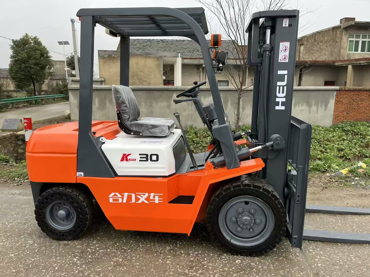 Heli 3-ton - Forklift: gambar 2 Heli 3-ton - Forklift: gambar 2