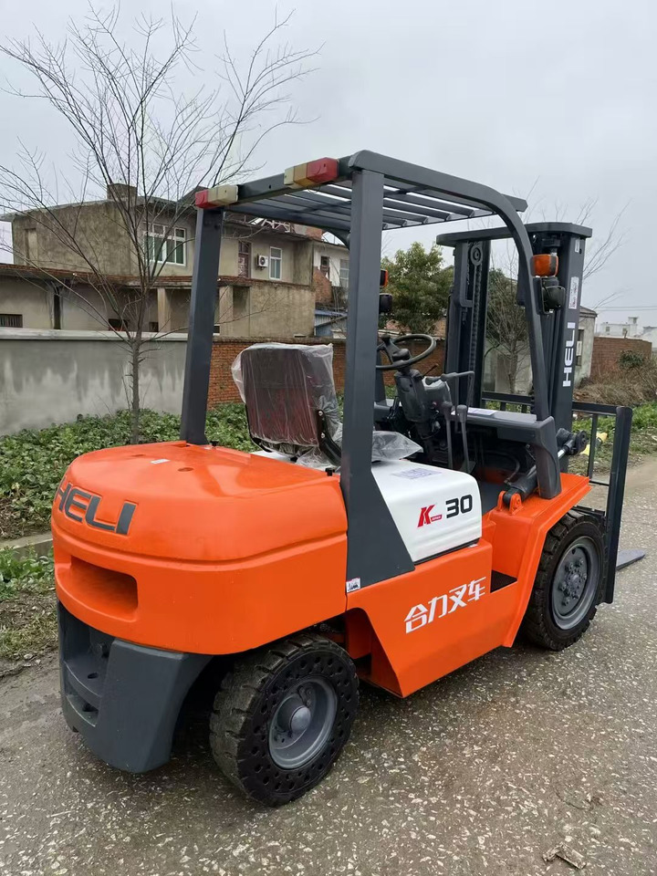 Heli 3-ton - Forklift: gambar 4 Heli 3-ton - Forklift: gambar 4