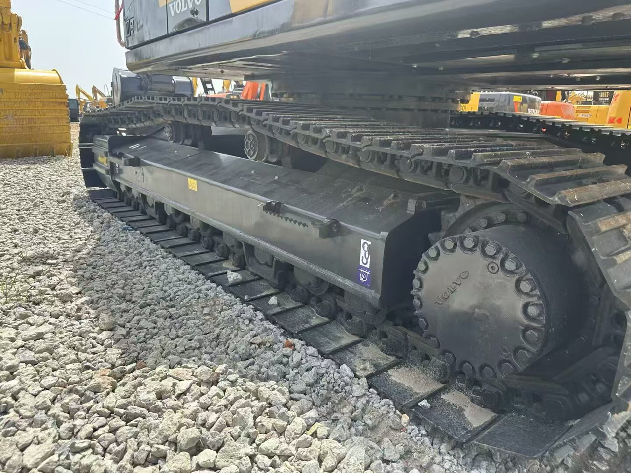 Ekskavator perayap volvo EC300: gambar 11