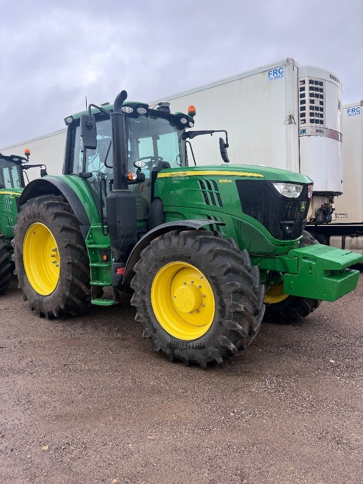 John Deere 6195M - Traktor: gambar 2 John Deere 6195M - Traktor: gambar 2