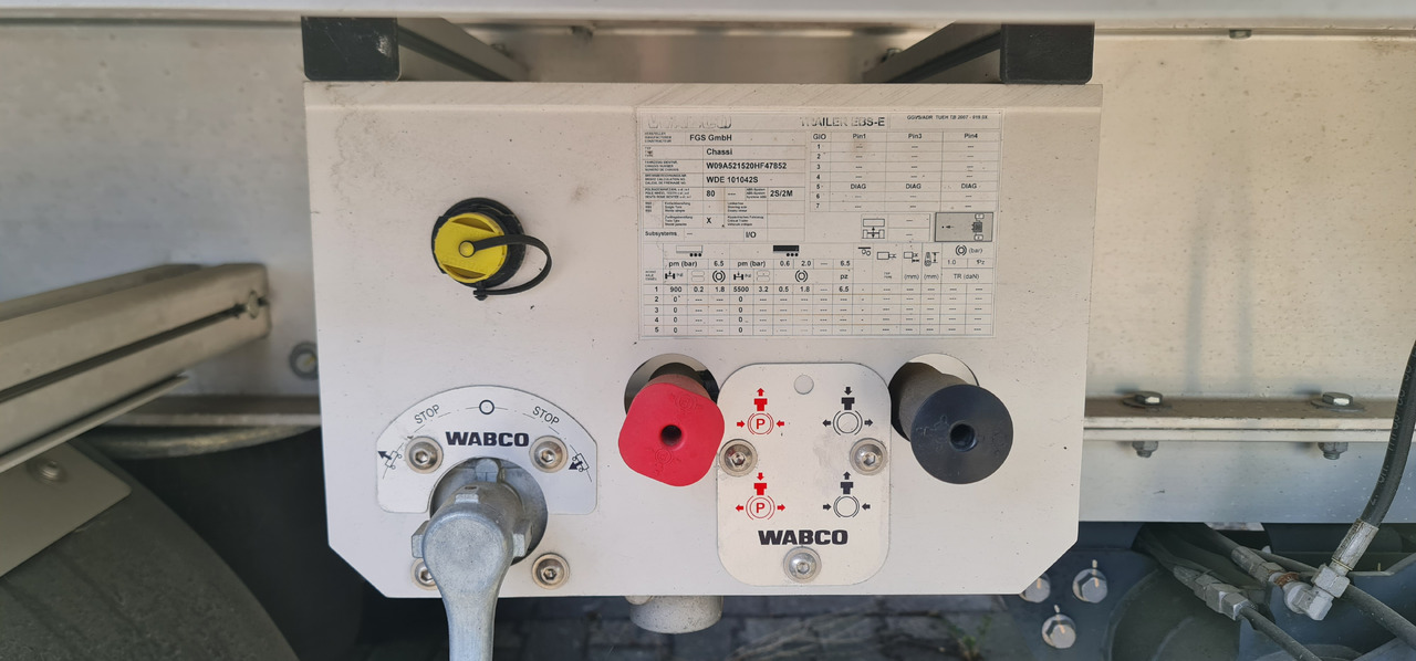 FGS BE-Linear - Trailer berpendingin: gambar 2 FGS BE-Linear - Trailer berpendingin: gambar 2