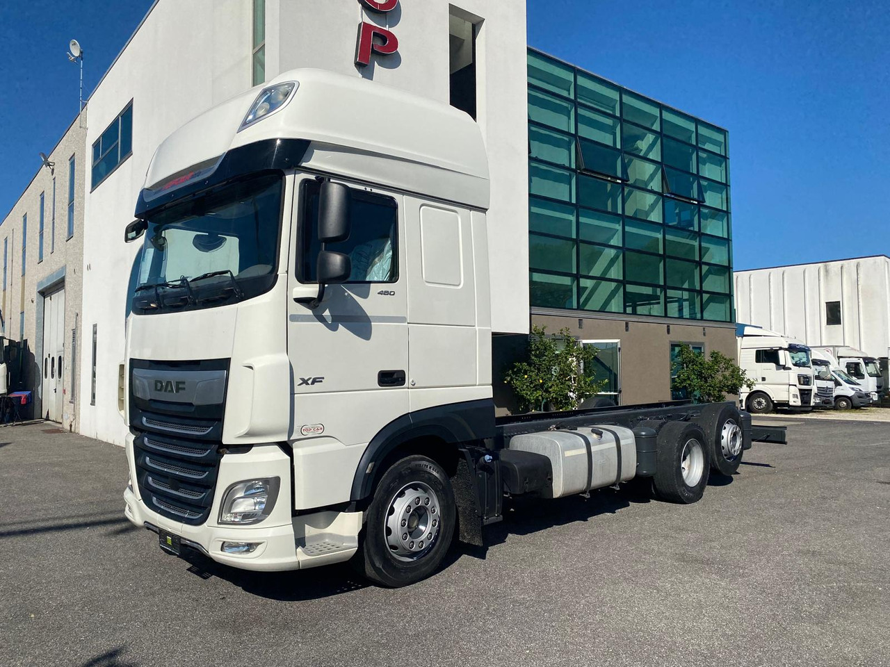 DAF XF 480 - Truk sasis: gambar 1 DAF XF 480 - Truk sasis: gambar 1
