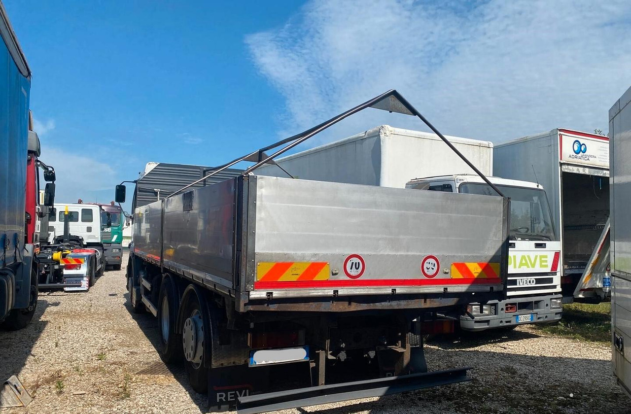 RENAULT PREMIUM 400 - Truk flatbed: gambar 2 RENAULT PREMIUM 400 - Truk flatbed: gambar 2