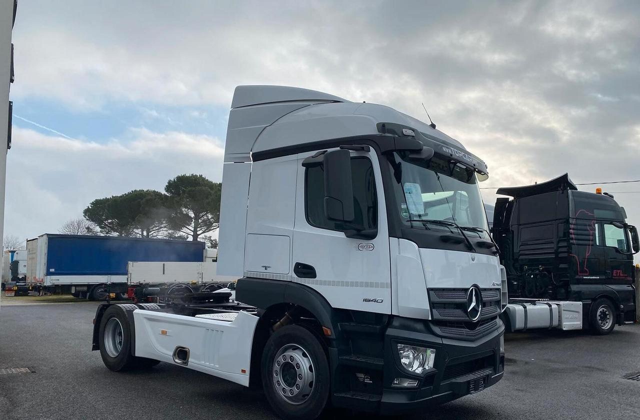 MERCEDES ACTROS 18.40 TRATTORE STRADALE EURO 6 - Tractor head: gambar 2 MERCEDES ACTROS 18.40 TRATTORE STRADALE EURO 6 - Tractor head: gambar 2