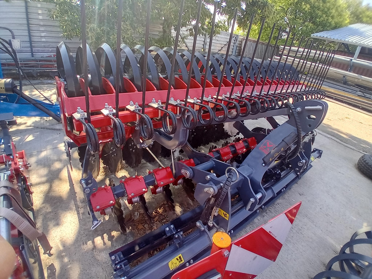 EXPOM REX 510 - Garu cakram: gambar 3 EXPOM REX 510 - Garu cakram: gambar 3