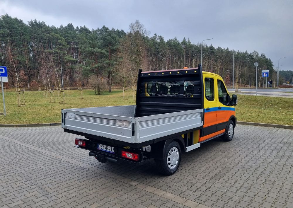 Ford Transit - Van kombi: gambar 4 Ford Transit - Van kombi: gambar 4