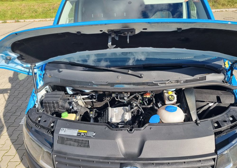 Van kecil Volkswagen Transporter: gambar 24 Van kecil Volkswagen Transporter: gambar 24