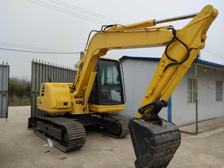 Cheap Used Komatsu PC60-7 Crawler Excavator with High Efficiency Used Heavy Machinery Komatsu P60-7 Digger Cheap for Sale - Ekskavator perayap: gambar 5 Cheap Used Komatsu PC60-7 Crawler Excavator with High Efficiency Used Heavy Machinery Komatsu P60-7 Digger Cheap for Sale - Ekskavator perayap: gambar 5