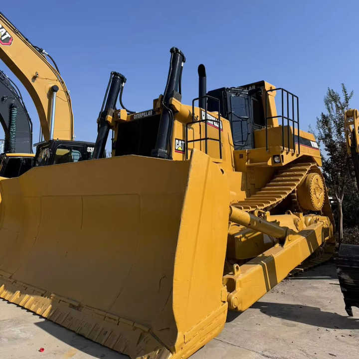 USED ORIGINAL CAT D10r Large Bulldozer for Sale Spot Cat D10 Bulldozer Cat D5 D6 D7 D10 Bulldozer in China - Bulldozer: gambar 1 USED ORIGINAL CAT D10r Large Bulldozer for Sale Spot Cat D10 Bulldozer Cat D5 D6 D7 D10 Bulldozer in China - Bulldozer: gambar 1