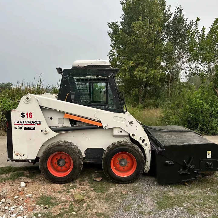 Used Bob Cat Bob Cat S16 Used Mini Skid Steer Wheel Loader Multifunctional Track Loaders Bobcat S16 2.7 Ton - Skid steer: gambar 1 Used Bob Cat Bob Cat S16 Used Mini Skid Steer Wheel Loader Multifunctional Track Loaders Bobcat S16 2.7 Ton - Skid steer: gambar 1