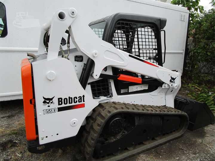 Used Bobcat T590 Used Skid Steer Loader with Good Condition for Sale S160 S185 S300 S330 T590 3T 4T 5T 2T - Skid steer: gambar 4 Used Bobcat T590 Used Skid Steer Loader with Good Condition for Sale S160 S185 S300 S330 T590 3T 4T 5T 2T - Skid steer: gambar 4