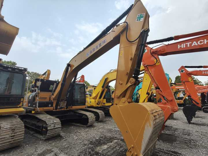 Used Digger CAT 329D2 Construction Machinery Construction Digger Used CAT 329D2 Cheap Excavator - Ekskavator perayap: gambar 2 Used Digger CAT 329D2 Construction Machinery Construction Digger Used CAT 329D2 Cheap Excavator - Ekskavator perayap: gambar 2
